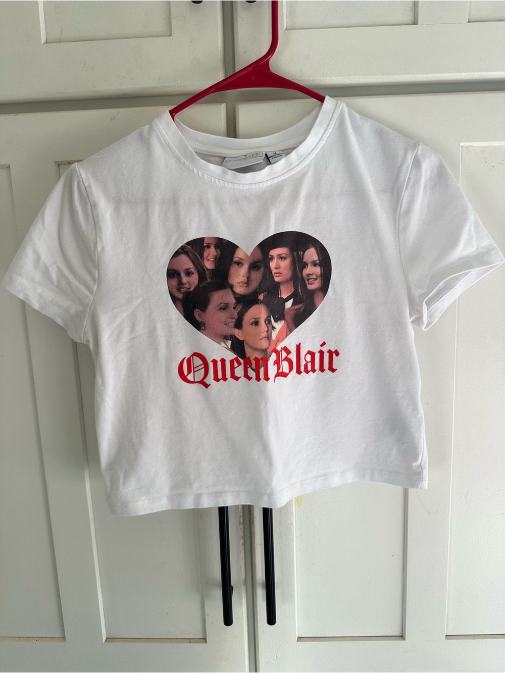Gossip Girl Queen Blair Waldorf Graphic Crop Top Tee Medium White Heart Photo